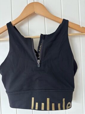 Lululemon Black Zip-Front Energy Longline Bra Gold Wordmark Size 10 C/D Fitness